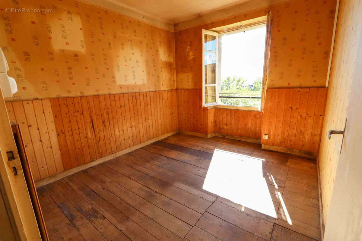 Maison à BEYNAC-ET-CAZENAC