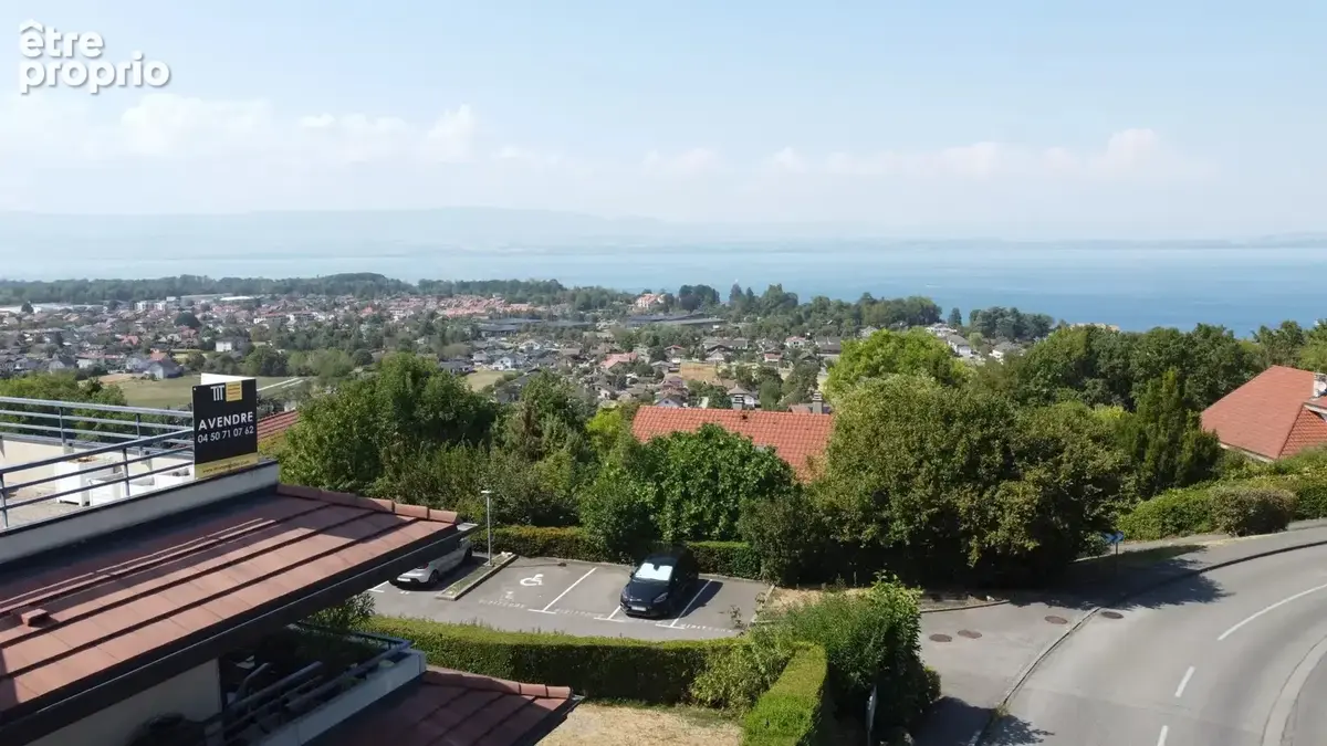 Spacieux penthouse T3 avec vue panoramique sur le lac. - photo 2