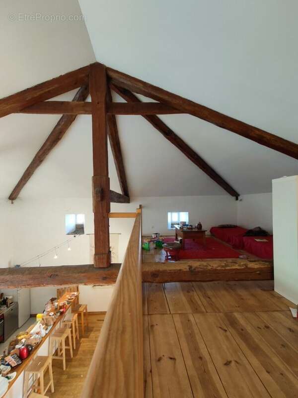 Maison à SAUVESSANGES