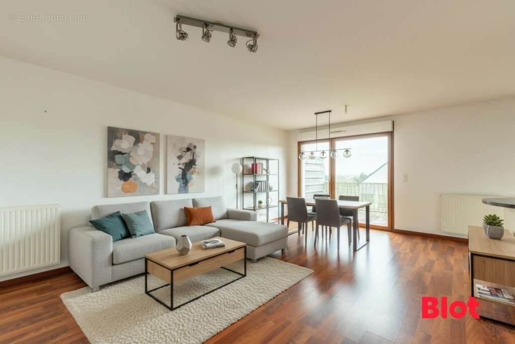 Appartement à VEZIN-LE-COQUET