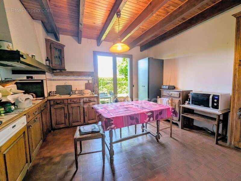 Maison à LEOGNAN