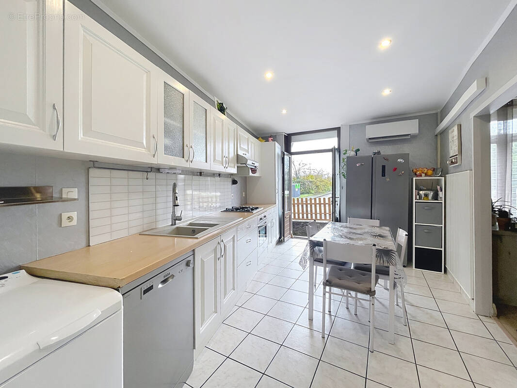 Appartement à LA TALAUDIERE