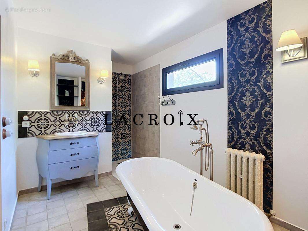 Maison 197 m² à Althen-Des-Paluds  - photo 15