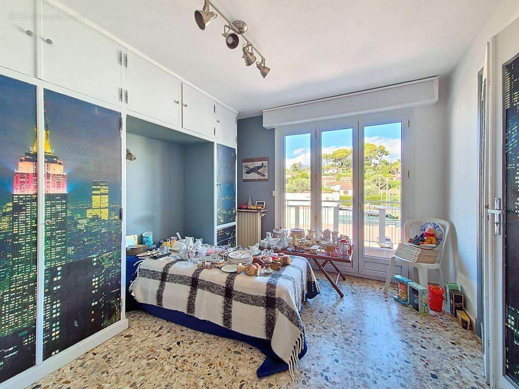 Appartement à LE CANNET