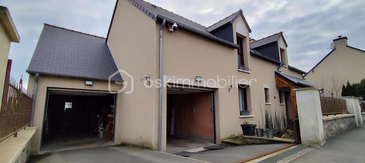 Maison à CHATILLON-EN-VENDELAIS