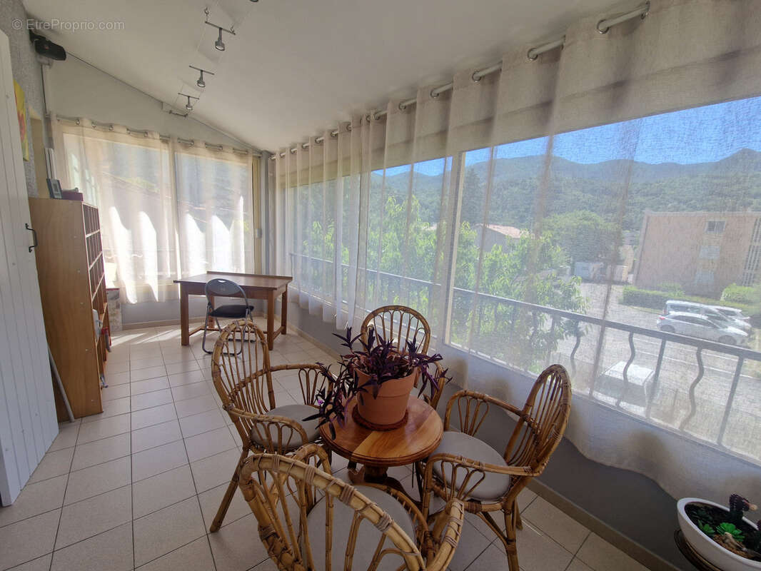 Appartement à NYONS