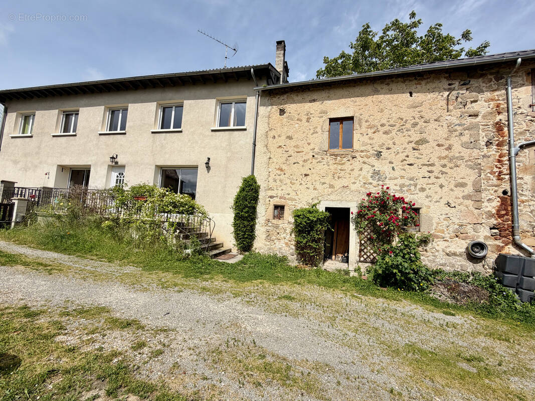Maison à LUNAC