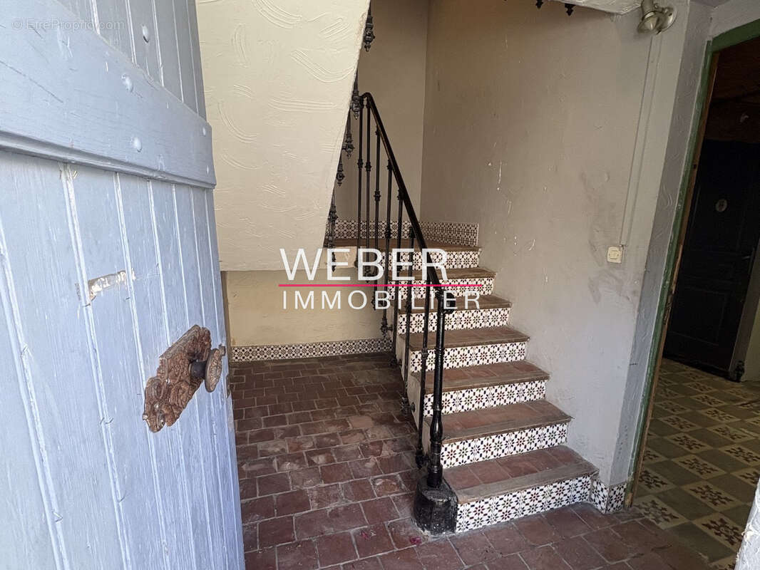 - la seyne sur mer - maison de ville / appartement - 103 m2 + garage - photo 12