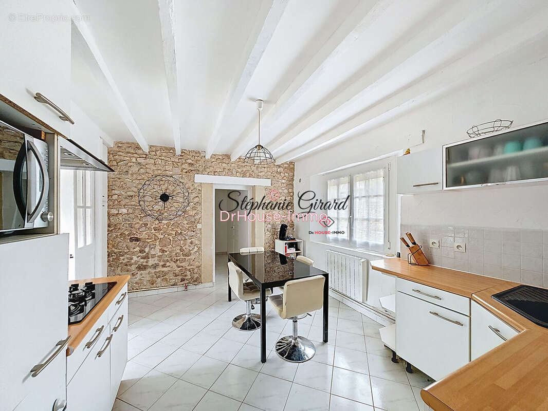 Maison 100 m² à Villamblain  - photo 4
