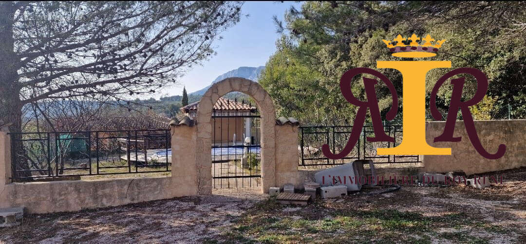 Maison à PUYLOUBIER