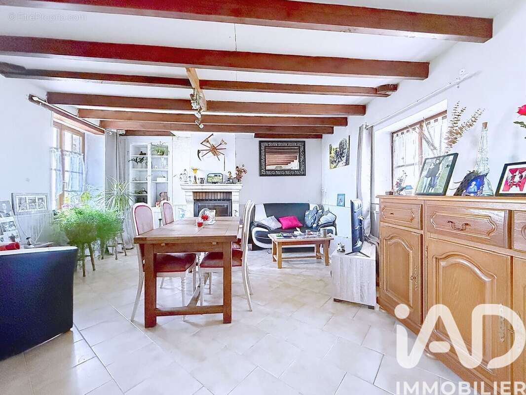 Maison 78 m² à Portbail  - photo 6
