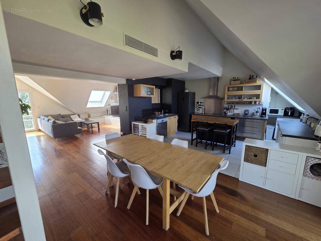 Appartement à SAINT-SEBASTIEN-SUR-LOIRE