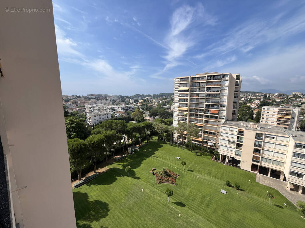 Appartement à LE CANNET