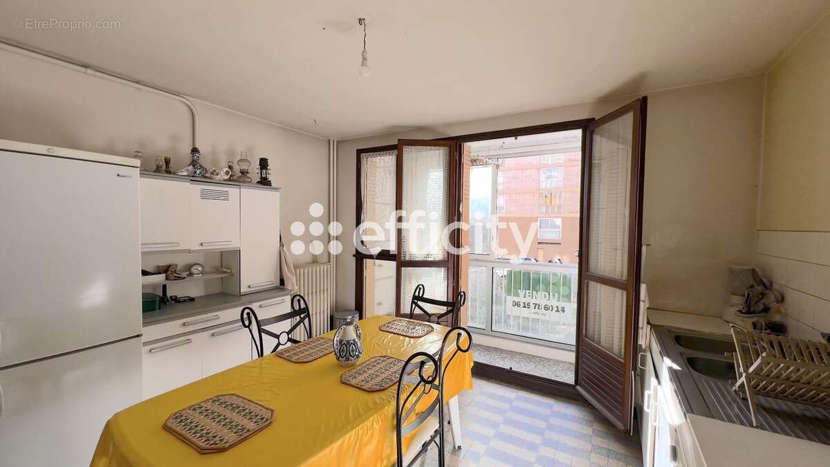 Appartement à MARSEILLE-10E