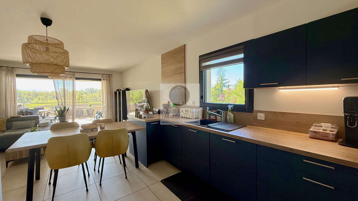 Appartement à GUILHERAND-GRANGES