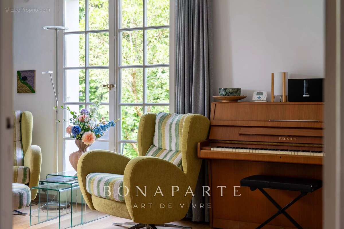 Maison à PREVESSIN-MOENS