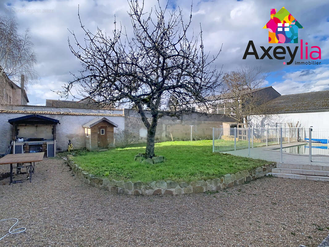 A vendre-melay- maison sur terrain clos avec piscine et hangar. - photo 18