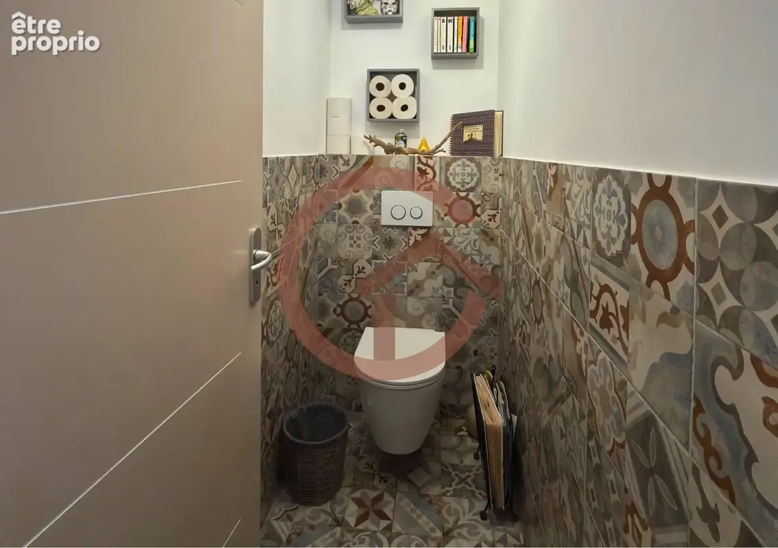 Viager occupé Fréjus   T3 traversant 65 m2 avec terrasse, cave et parking   Décote 45 % - photo 8