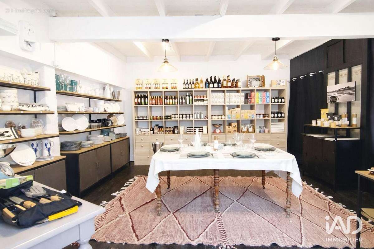 Photo 3 - Commerce à ARS-EN-RE