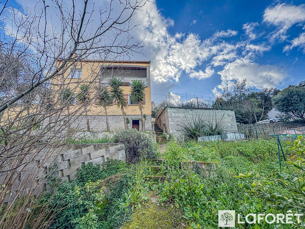 Appartement à SARTENE