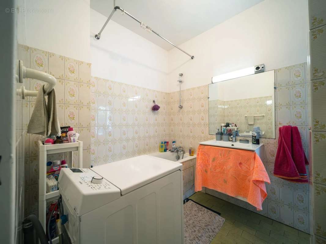 Appartement à MARSEILLE-8E