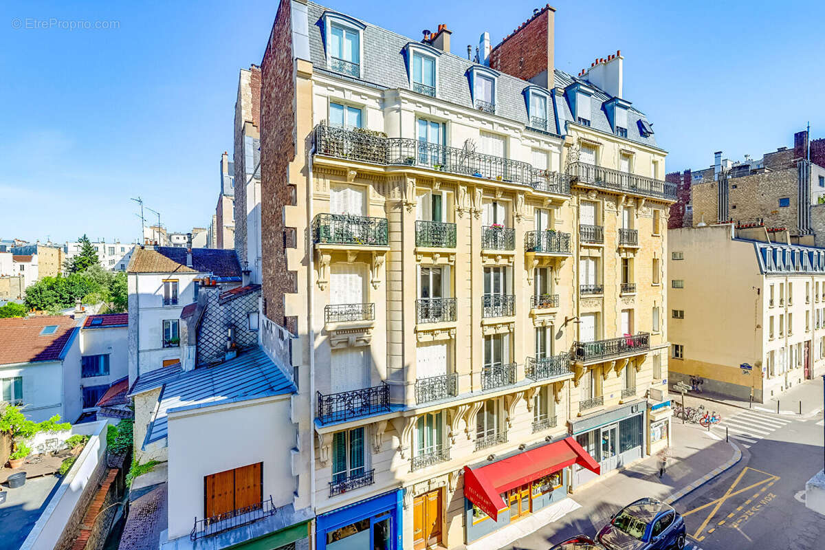 Appartement à PARIS-14E