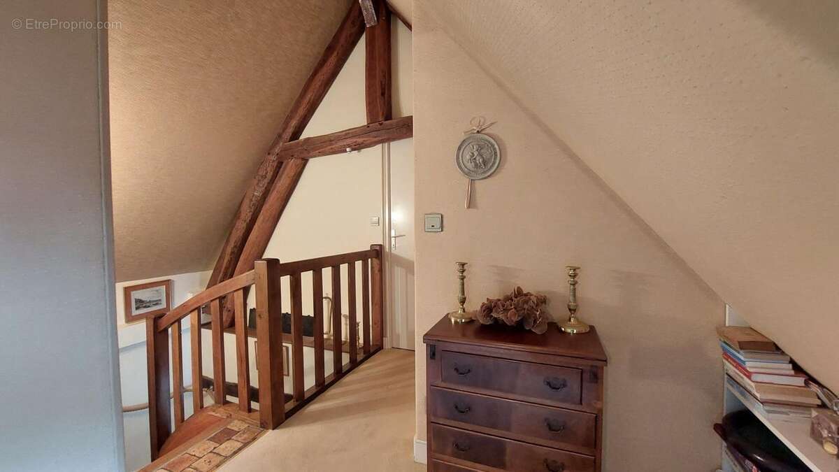 Maison à SACQUENVILLE