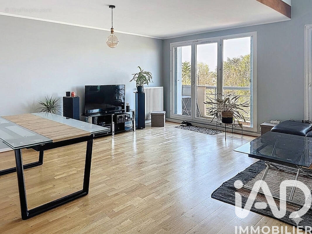 Photo 1 - Appartement à PONTAULT-COMBAULT