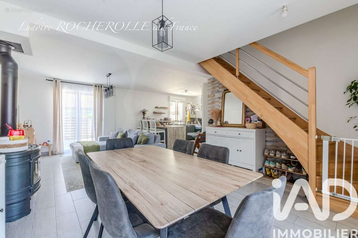 Photo 9 - Maison à VERT-LE-GRAND
