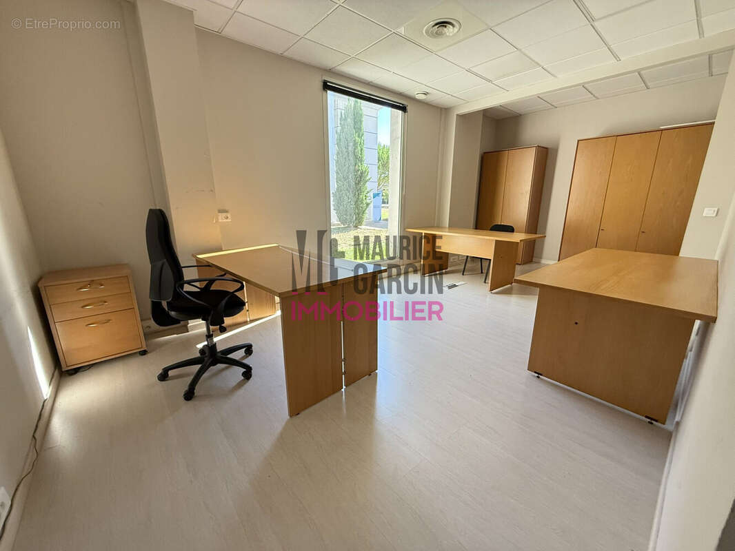 Commerce 220 m² à Avignon  - photo 6