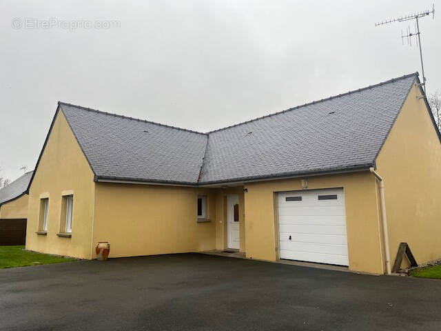 Maison à LUSANGER