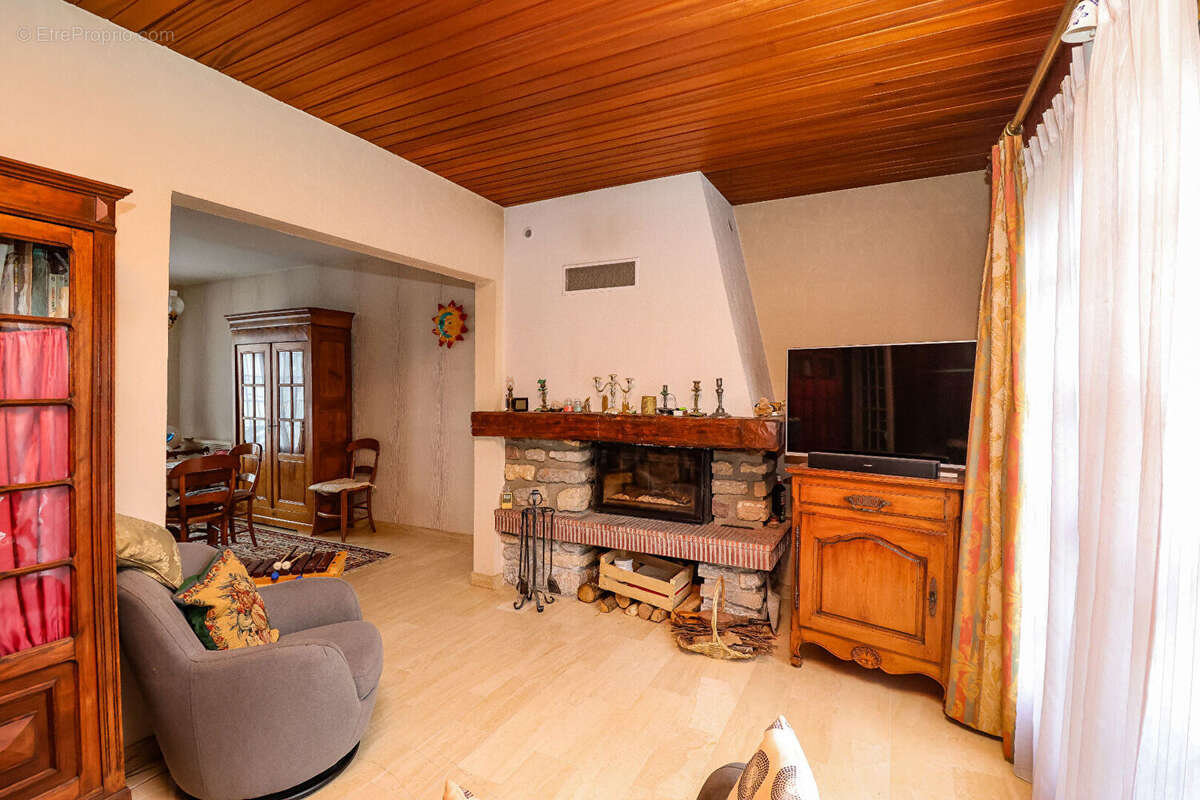 Maison à RIS-ORANGIS