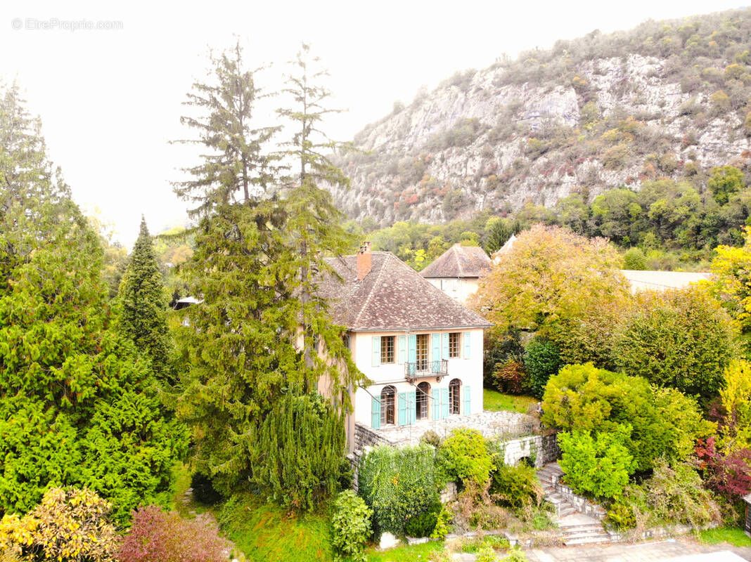 Maison à CHINDRIEUX