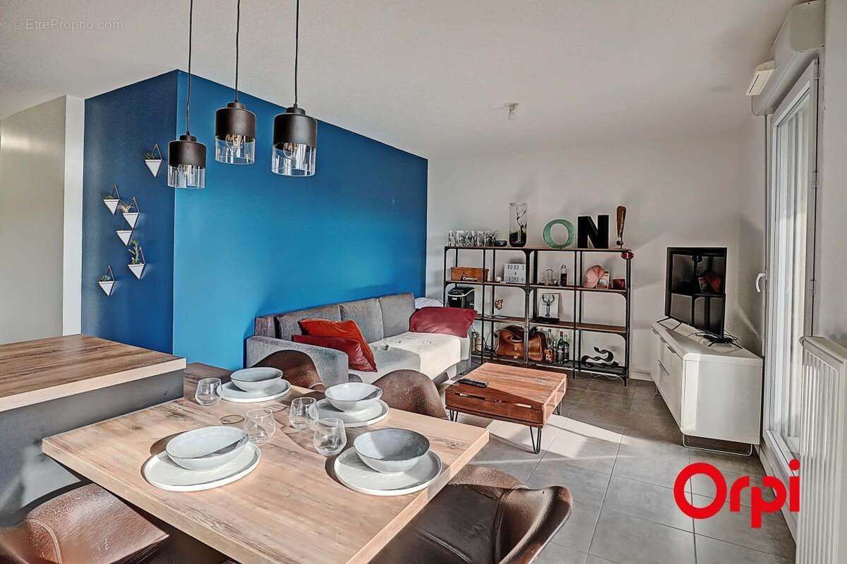 Appartement à RILLIEUX-LA-PAPE