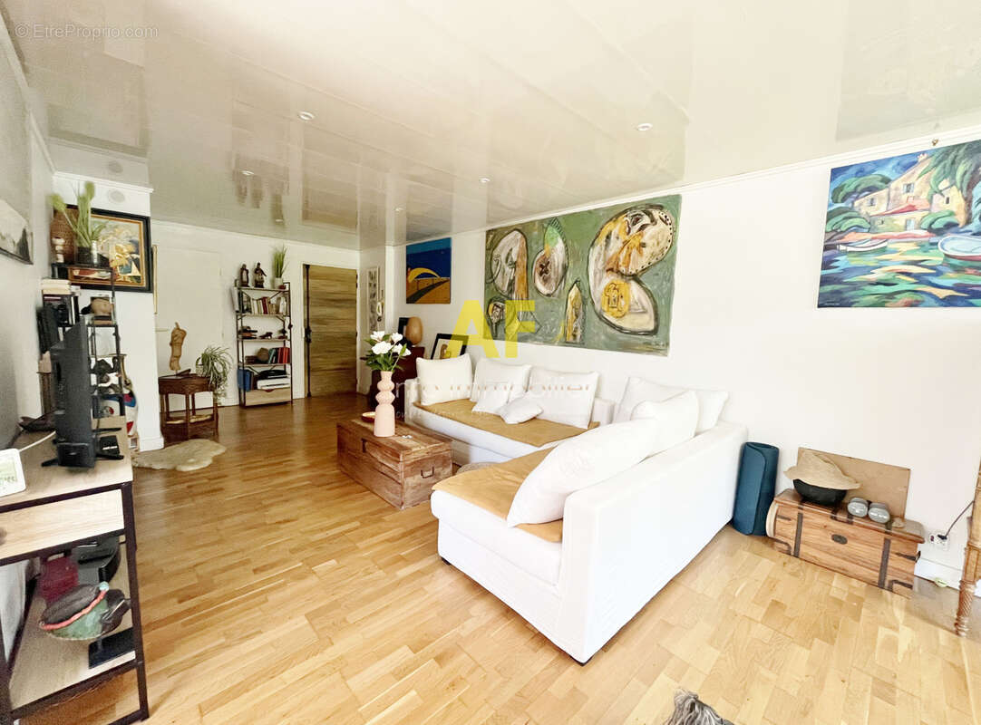Appartement à SAINT-RAPHAEL