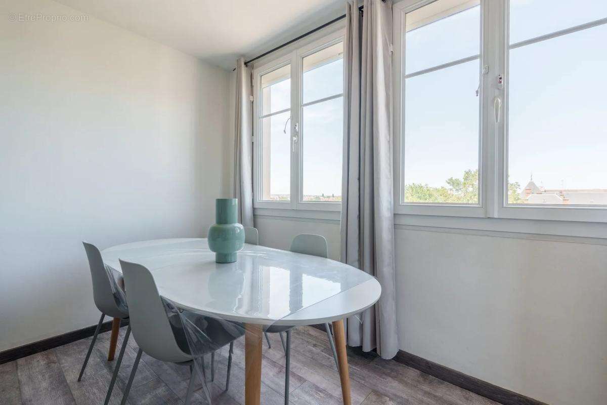 TROYES – Appartement T5 de 83,41 m² – 4 chambres – Ascenseur - photo 3