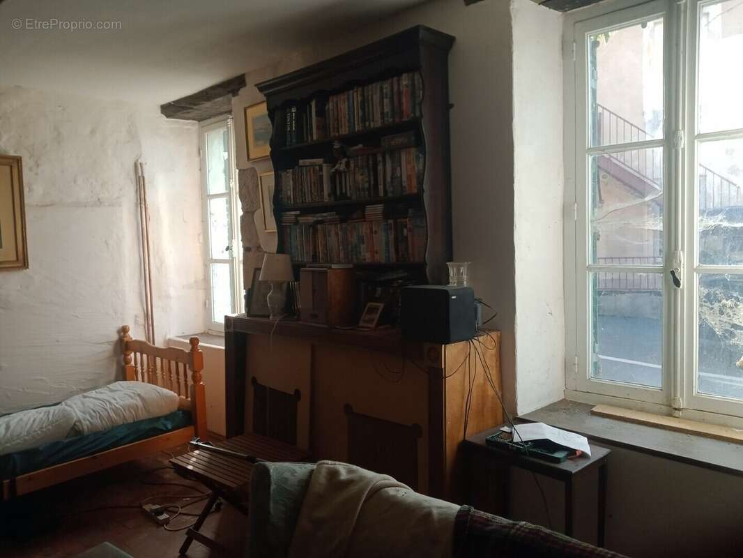 Maison 196 m² à Montvicq  - photo 8