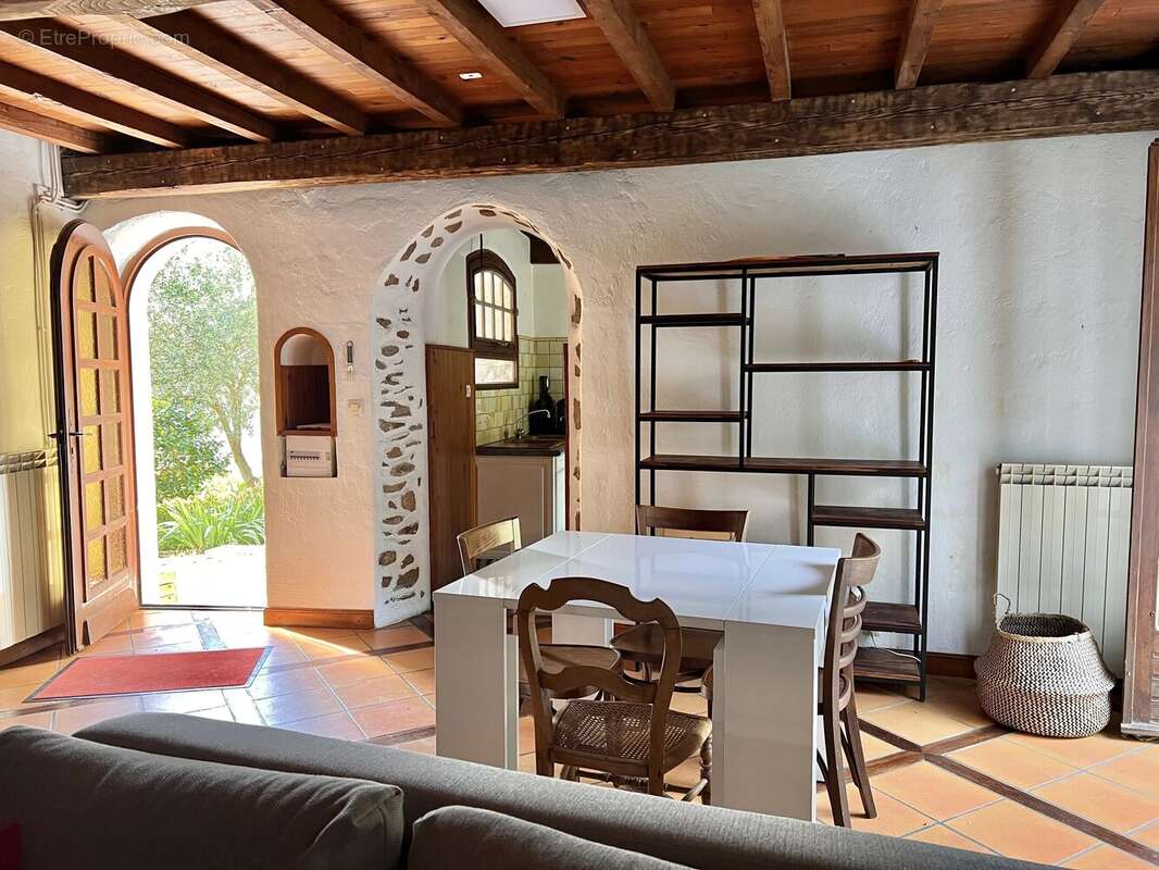 Maison de village en pierre avec jardin et garage proche de Montolieu - photo 4