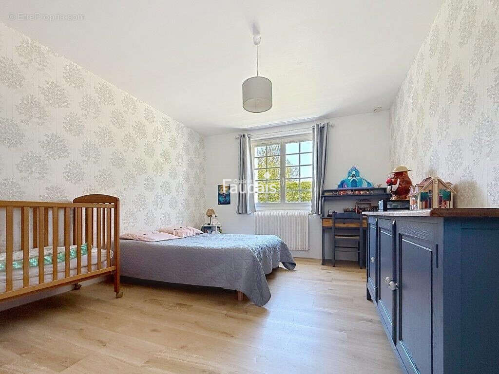 Maison 104 m² à Carentan  - photo 7