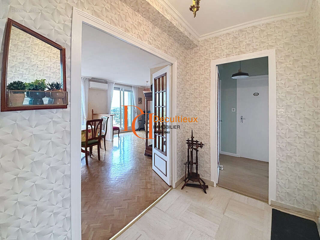 Appartement 76 m² à Villeurbanne  - photo 4