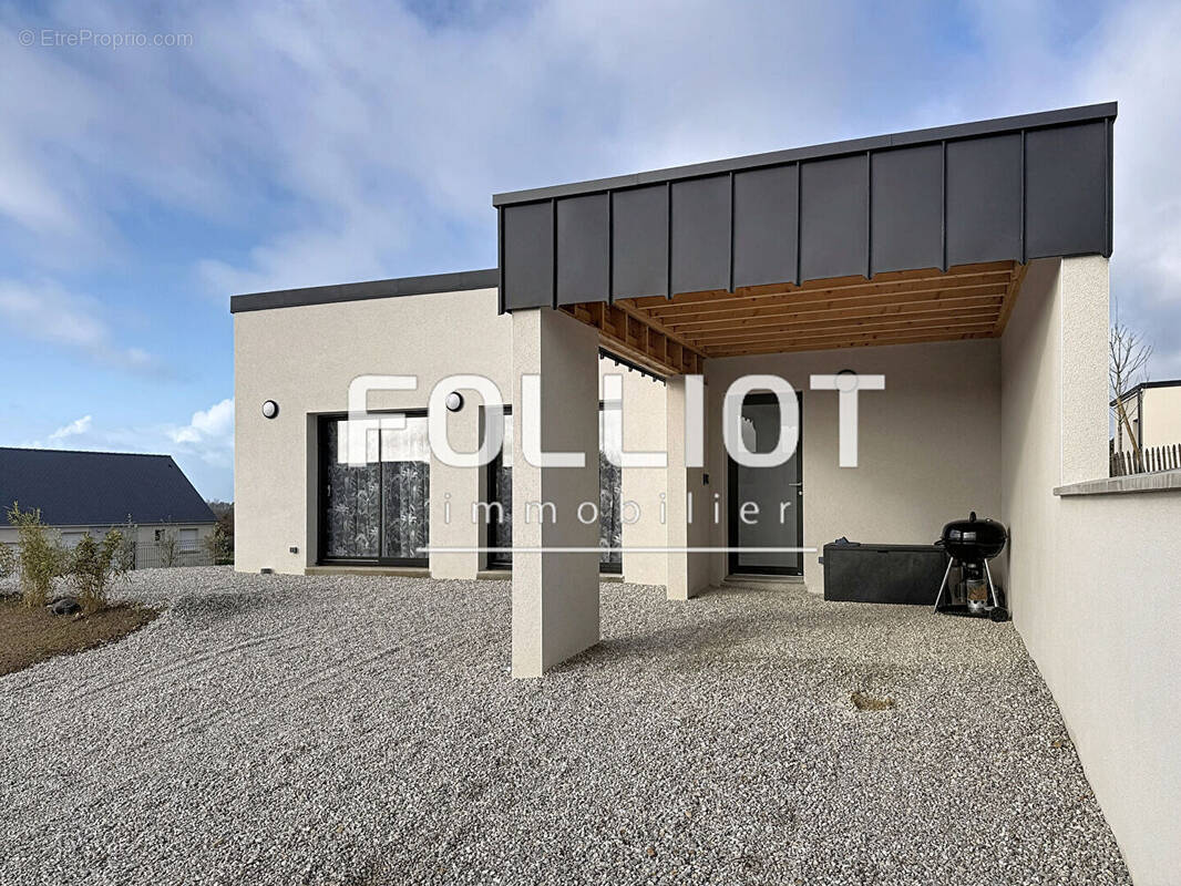 Maison à SAINT-GEORGES-DE-LA-RIVIERE