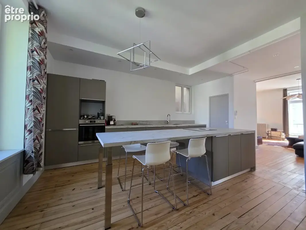 Appartement 6 pièces 150 m² à vendre à Clermont-Ferrand (63100) - photo 3