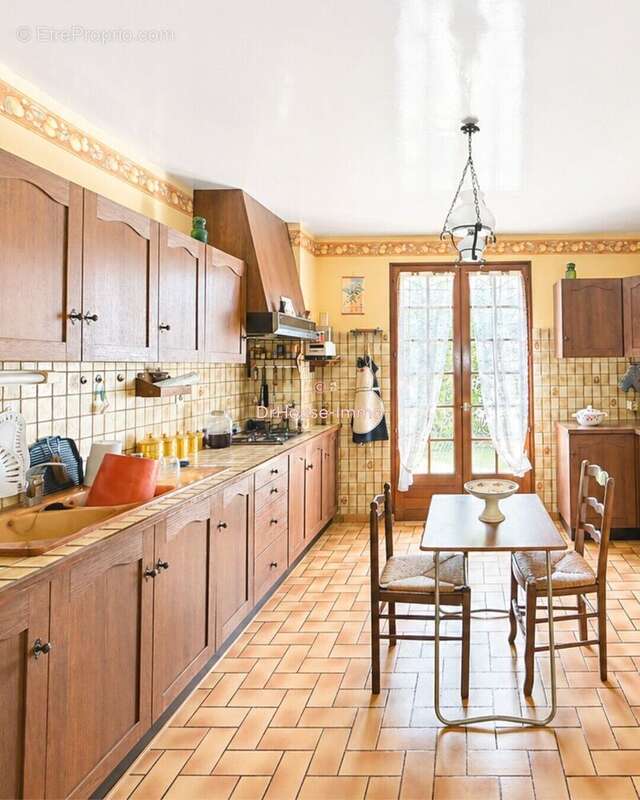 Maison à BRETTEVILLE-SUR-ODON