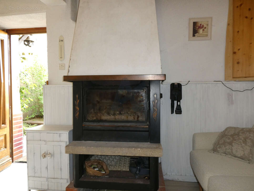 Maison à MONTROMANT