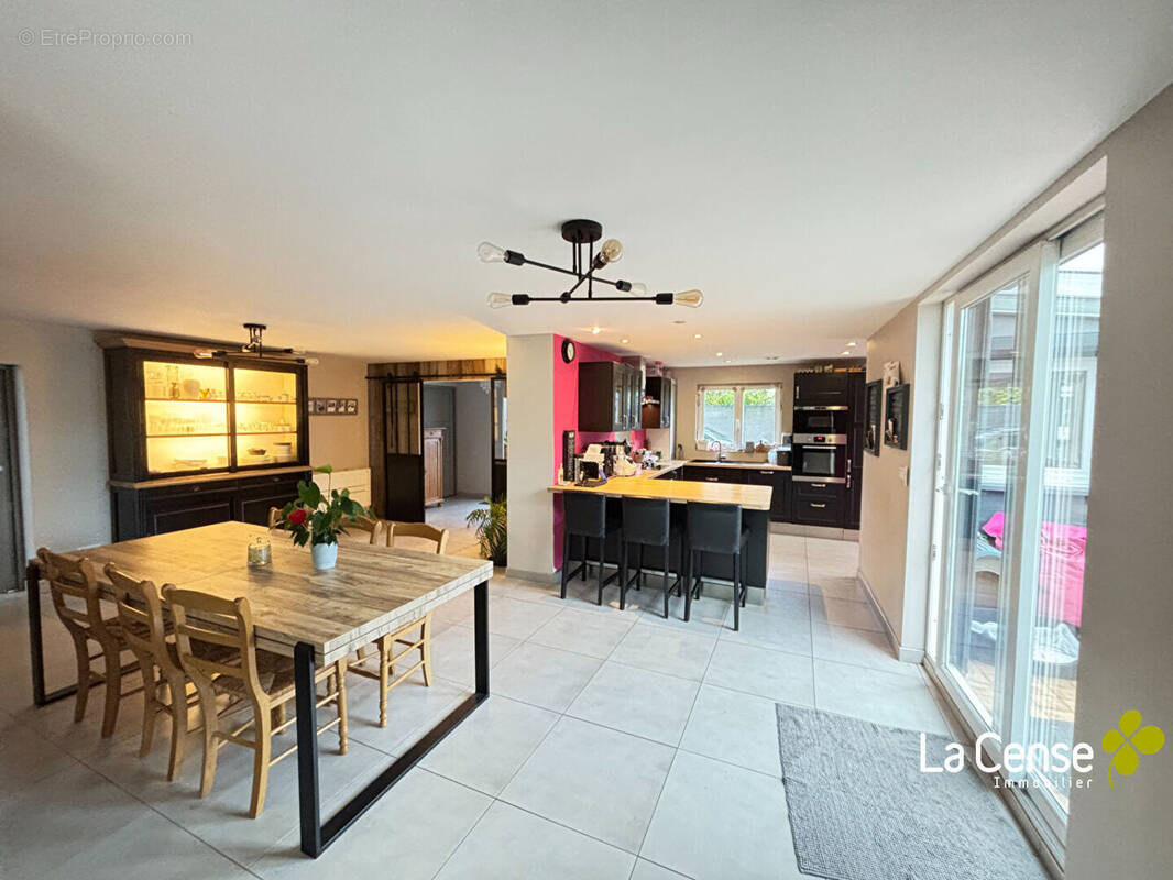 Maison à LYS-LEZ-LANNOY