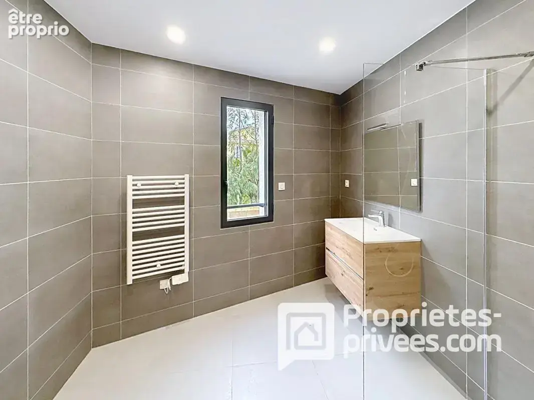 Grand T2 de 54 m², + box de 15 m² dans petite résidence calme - photo 12