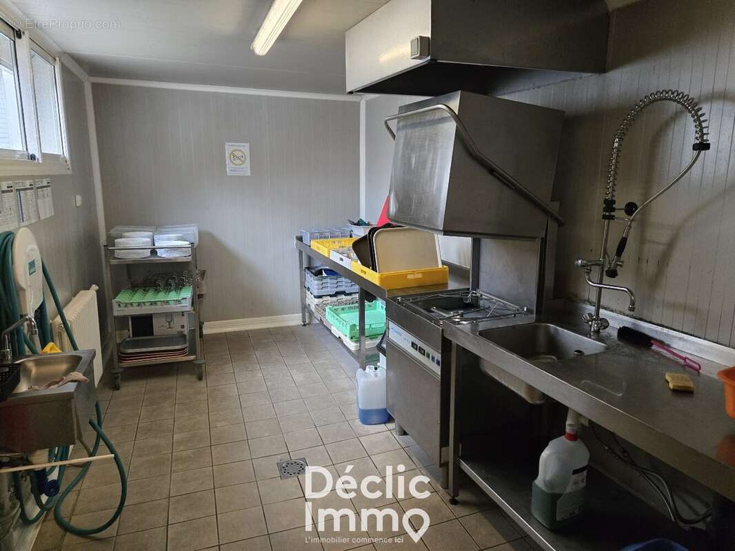 À VENDRE - Exceptionnel Hôtel-Restaurant clé en main avec licence IV + maison attenante - photo 8