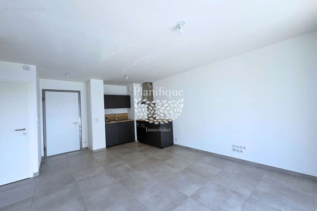 Appartement à FERNEY-VOLTAIRE