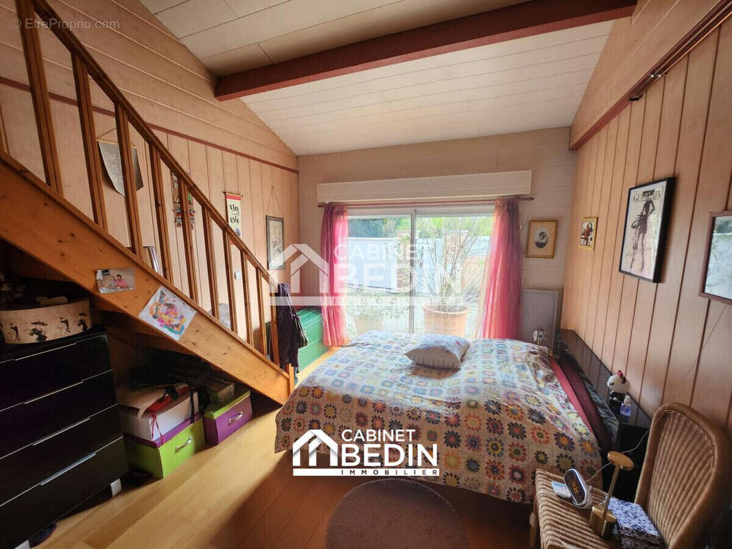 Maison 160 m² à Arbanats  - photo 7