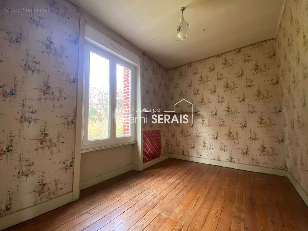 Maison à CONDE-SUR-NOIREAU